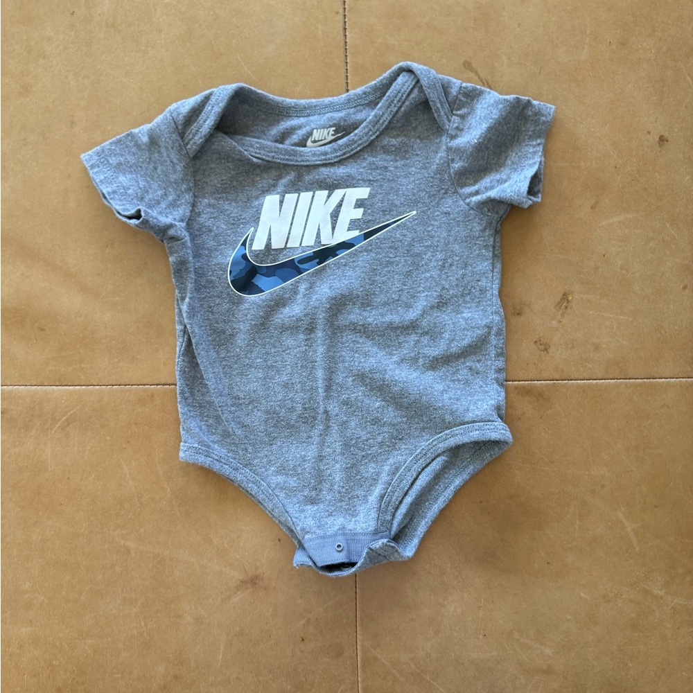 Nike onesie 6M